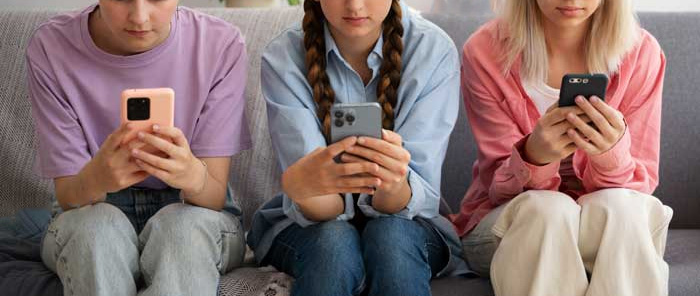 Social media: Στα 15 έτη το όριο πρόσβασης των ανηλίκων από το 2027 - Ποιες πλατφόρμες αφορά η ρύθμιση Social media: Στα 15 έτη το όριο πρόσβασης των ανηλίκων από το 2027 - Ποιες πλατφόρμες αφορά η ρύθμιση