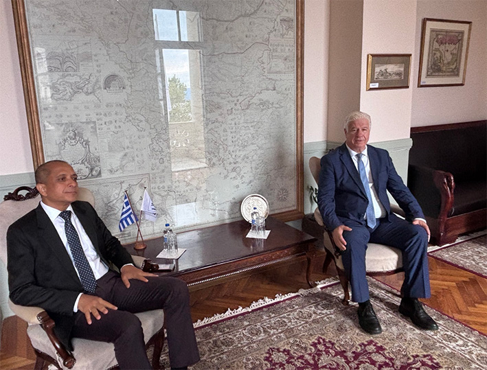 Επίσκεψη του Πρέσβη της Ινδίας στον Περιφερειάρχη ΙΝ - Επιχειρηματική «γέφυρα» των Ιονίων με Ινδία και Σουηδία Επίσκεψη του Πρέσβη της Ινδίας στον Περιφερειάρχη ΙΝ - Επιχειρηματική «γέφυρα» των Ιονίων με Ινδία και Σουηδία
